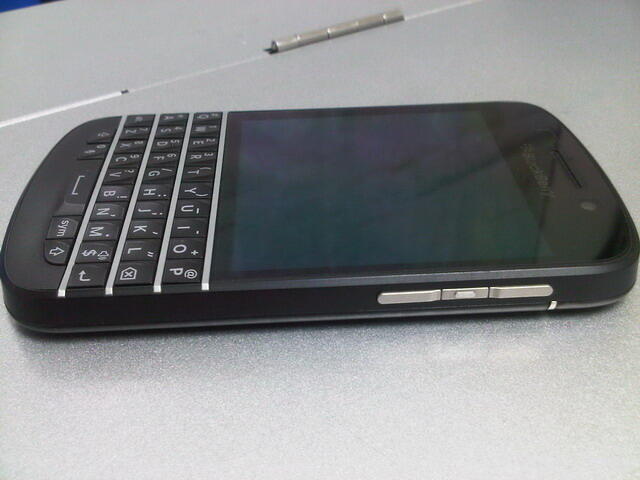 Q10 HITAM PEMBELIAN 01 OKTOBER 2013