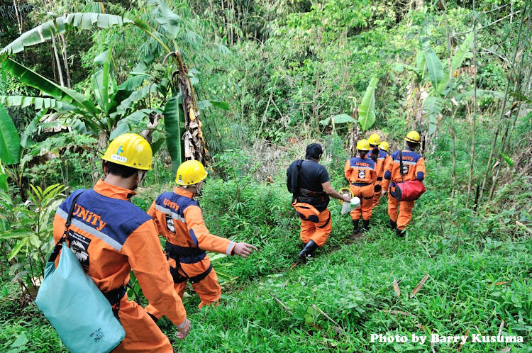 Menikmati Wisata Caving &amp; Menjelajah Gua Buniayu.