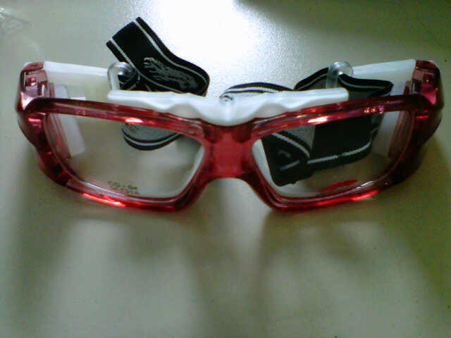 NEW MODEL GOGGLE FOR SPORT