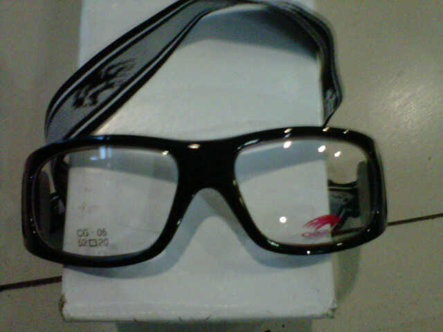NEW MODEL GOGGLE FOR SPORT