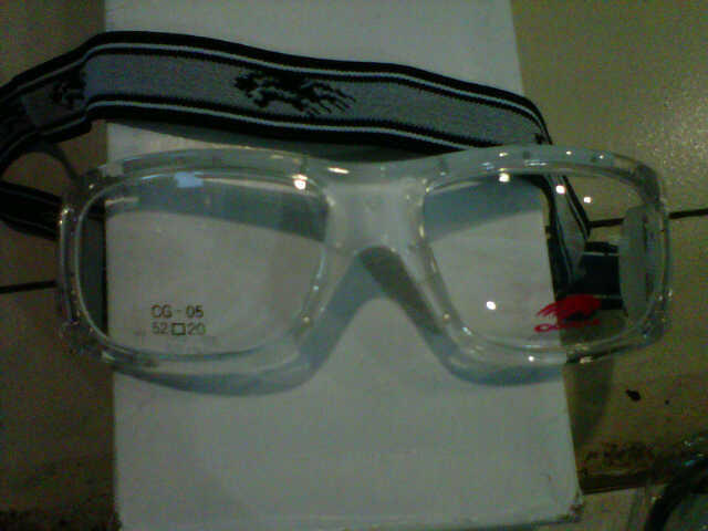NEW MODEL GOGGLE FOR SPORT