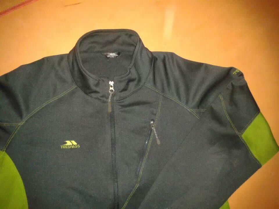 FOR SALE JAKET OUTDOOR 2ND COLUMBIA & TRESPASS