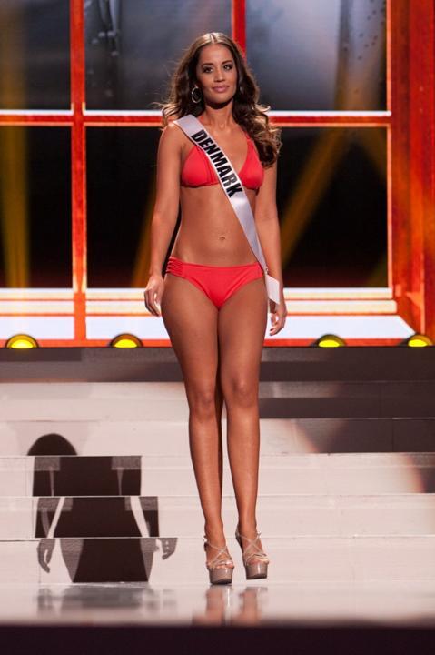 Miss Universe 2013 Swimsuit Parade (BB dikit)