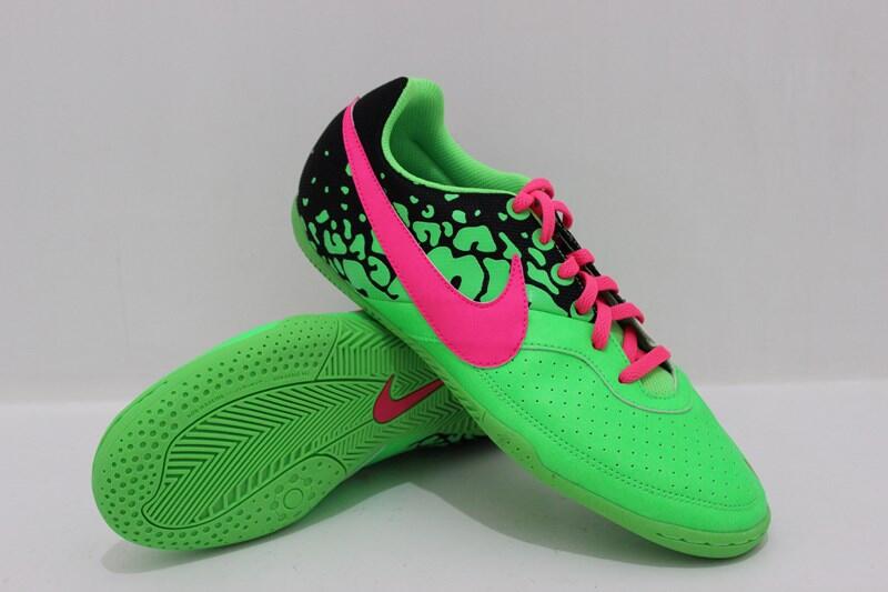 Diskon akhir tahun nih gan sepatu futsal nike dan adidas all original