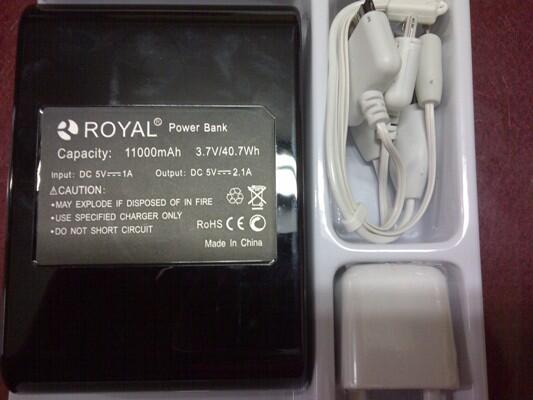 Promo Powerbank Royal 4 in 1 kapasitas 10400 mAh