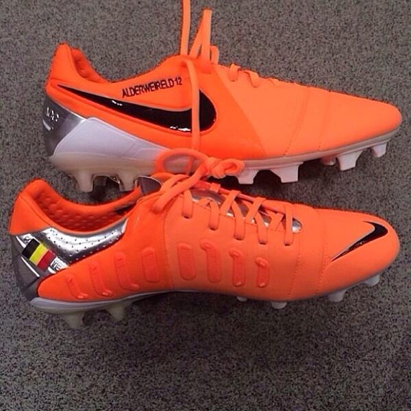 PREORDER ! SEPATU FUTSAL NEW NIKE CTR360 LIBRETTO III IC ORANGE ! BNIB LIMITED !