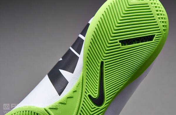 Preorder Sepatu Futsal New Nike Mercurial Victory IV IC White ! Limited Stock !