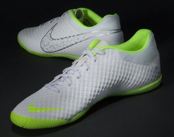 Preorder New Sepatu Futsal Nike Elatsico Finale II White ! BNIB Limited !
