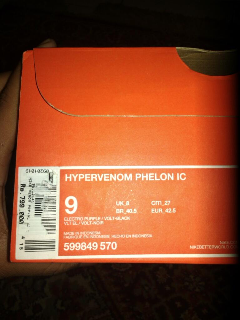 Jual nike hypervenom phelon IC size 42 ( Bonus shin guard nike ori )