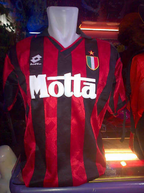JERSEY AC MILAN LAWAS SERI A