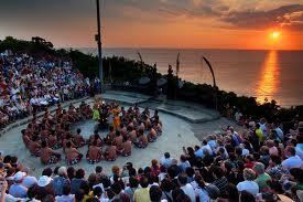 Tari Kecak Uluwatu, Great Show &amp; The Most Beautiful place to Enjoy Sunset in Bali !