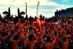 Tari Kecak Uluwatu, Great Show &amp; The Most Beautiful Place to Enjoy Sunset in Bali