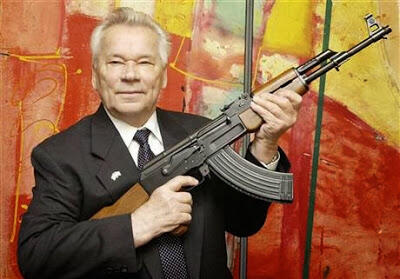 Kocak..AK-47 VersuS M-16