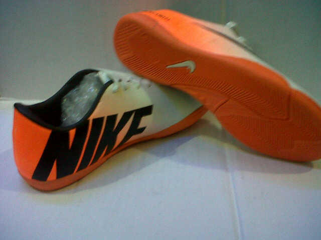 Sepatu Nike Mercurial HyperVenom, Adidas Made In Italy Murah 120.000an