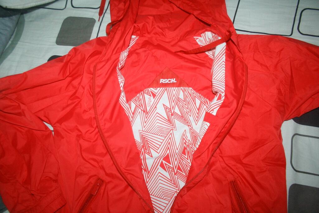 (cuci gudang 3) jaket gummo merah Bandung - cimahi