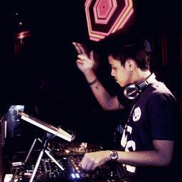 &#91;HOT&#93; 5 DJ terkeren beserta lagunya yang bikin &quot;happy&quot;