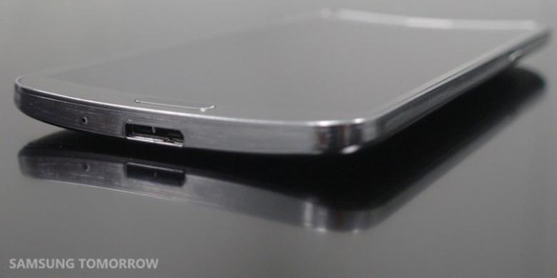 Ternyata Galaxy S5 dan iPhone 6 Mempunyai layar yg Lengkung!
