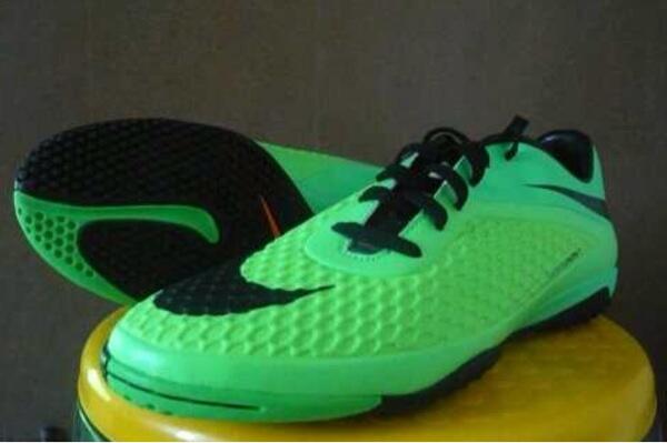 PREORDER ! SEPATU FUTSAL NEW NIKE HYPERVENOM PHELON IC HIJAU ! BNIB LIMITED !