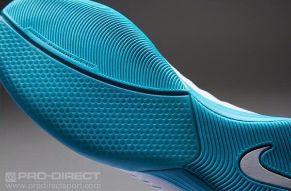 Preorder Brand New Sepatu Futsal Nike Lunar Gato II White ! BNIB Limited !