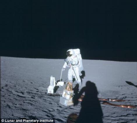 Perjalanan NASA dalam Pesawat APOLLO(++PIC)