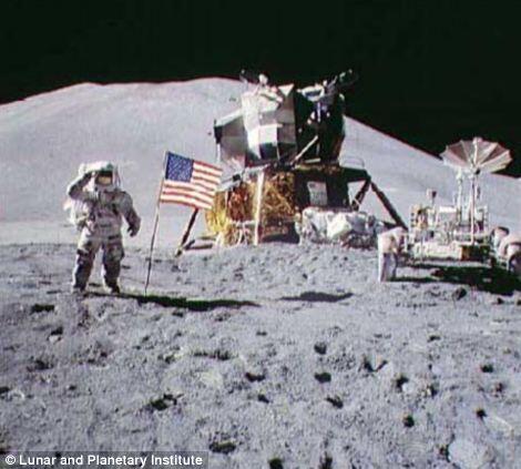 Perjalanan NASA dalam Pesawat APOLLO(++PIC)