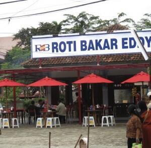 Tips sukses menyelenggarakan Reuni sekolah/kuliah dan tempatnya (murahmeriah)