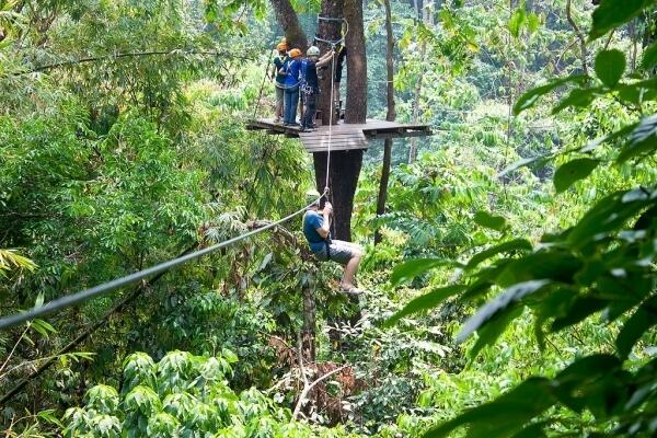 Berani gag Gan maen Flying Fox disini??