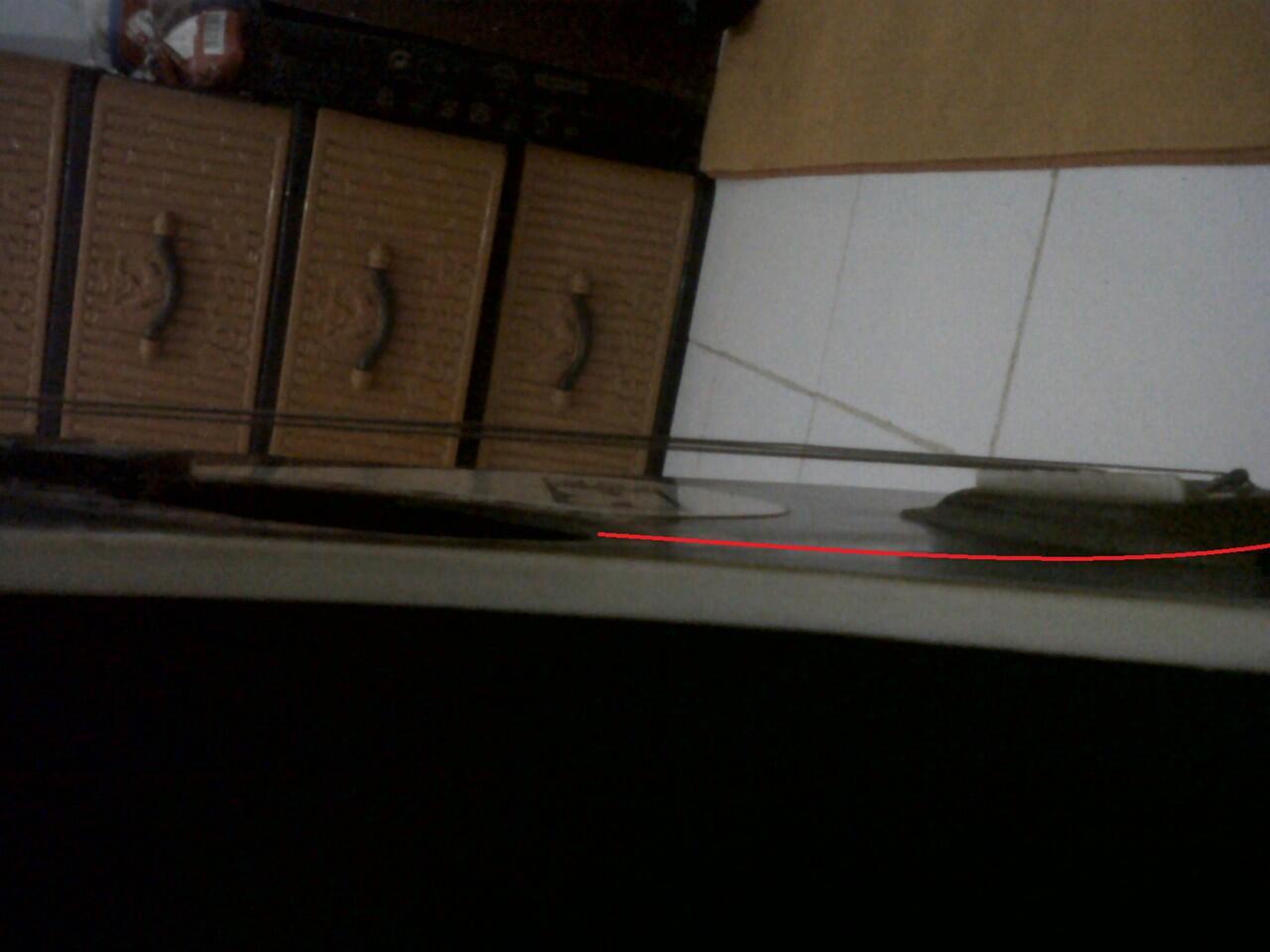 gan mau nanya, bodi gitar ane kok gini cembung gini ya?