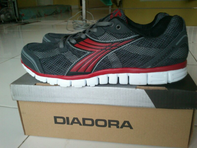 Sepatu Diadora Running Original Bintaro - BSD