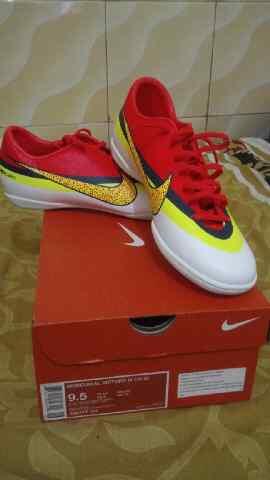 WTS Sepatu Futsal Nike Original BNIB