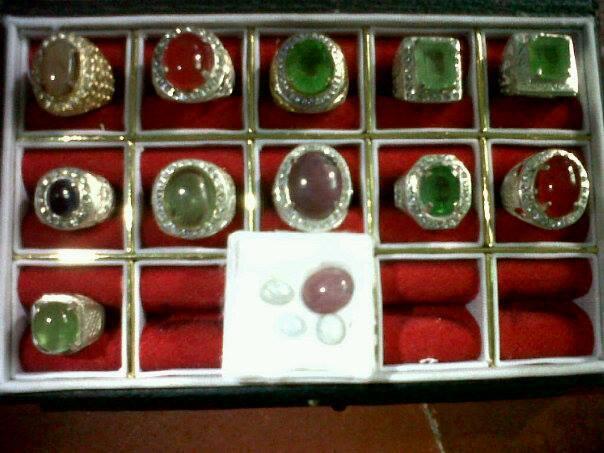 Batu akik Darah,zambrut,ruby Borongan masuk gan