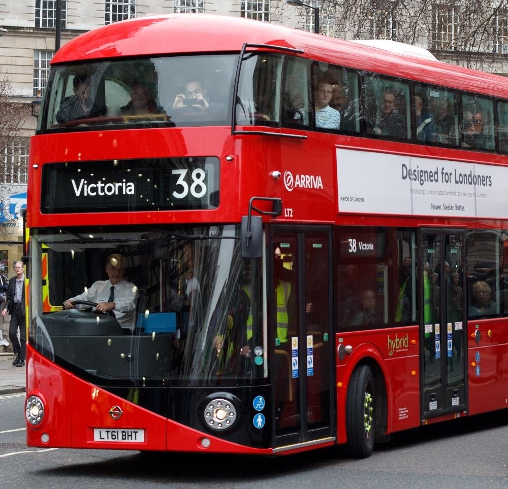 NEW BUS FOR LONDON Reinkarnasi Mutakhir Dari Old Routemaster