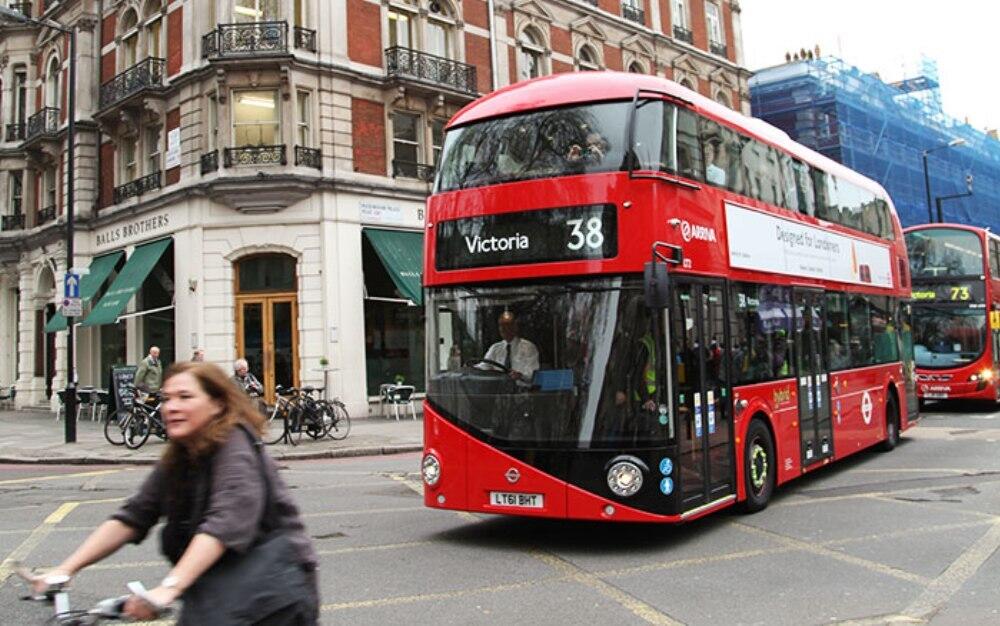 NEW BUS FOR LONDON Reinkarnasi Mutakhir Dari Old Routemaster