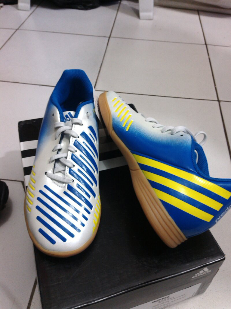 sepatu adidas futsal anak-anak original