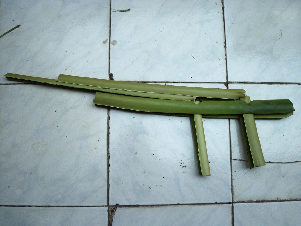 AK-47 Sekarang Cuma Buat Mainan Ponakan Ane Gan