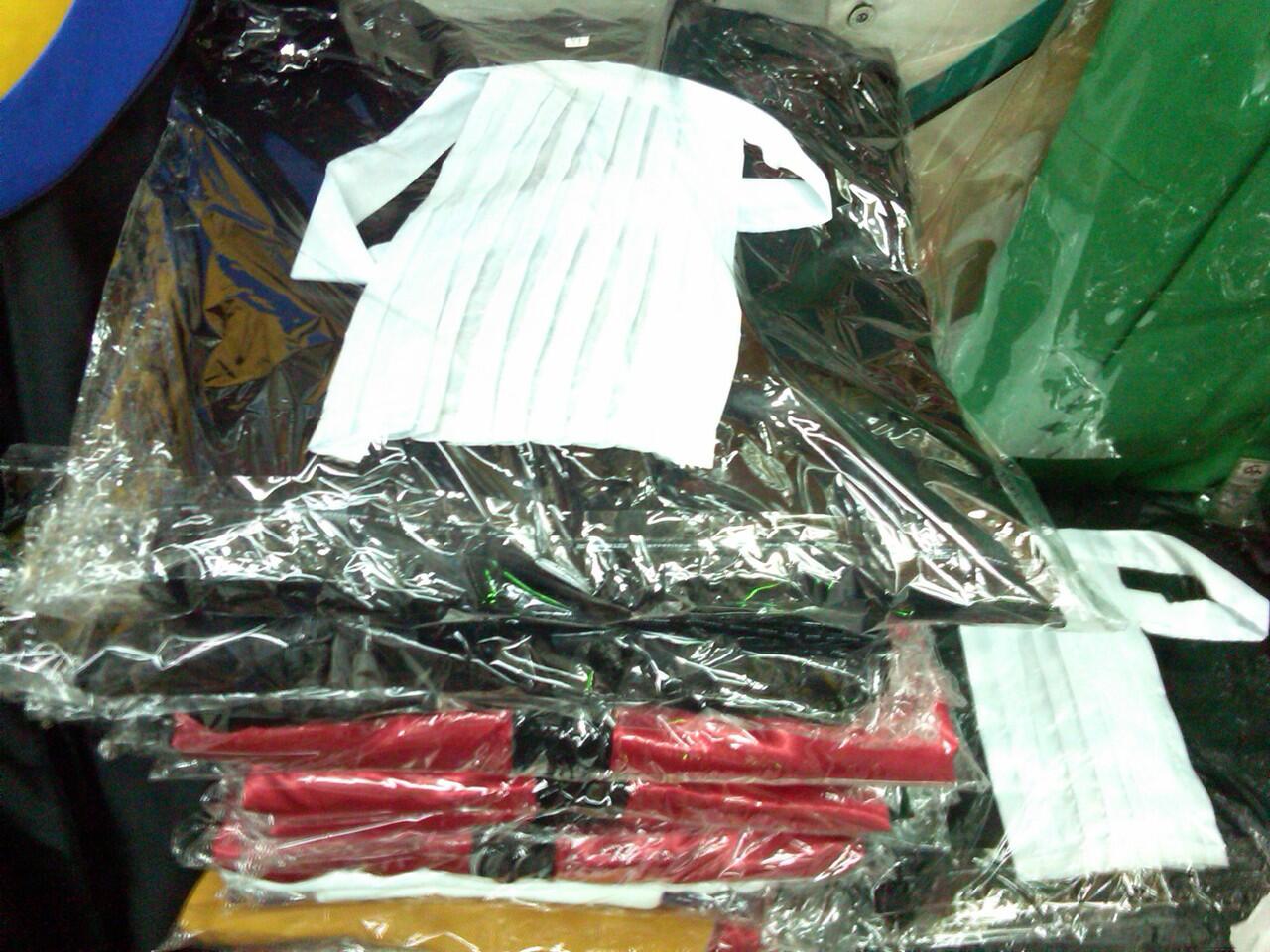 jual baju toga pengacara hakim wisuda