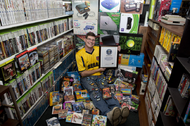 Inilah orang dengan koleksi video game terbanyak di dunia(Masuk Rekor Guiness Gan)