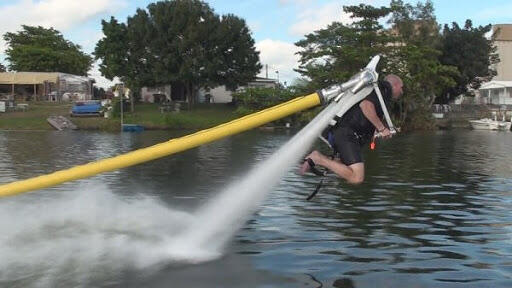 Terbang Dengan Tenaga Air