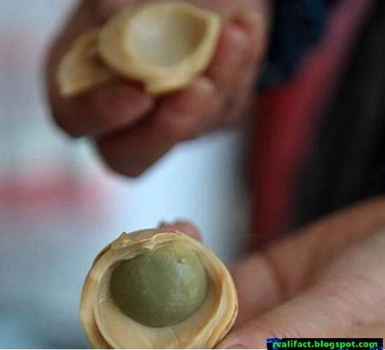 Telur Asin di Cina Dibuat Menggunakan Air Kencing (mari masuppp)