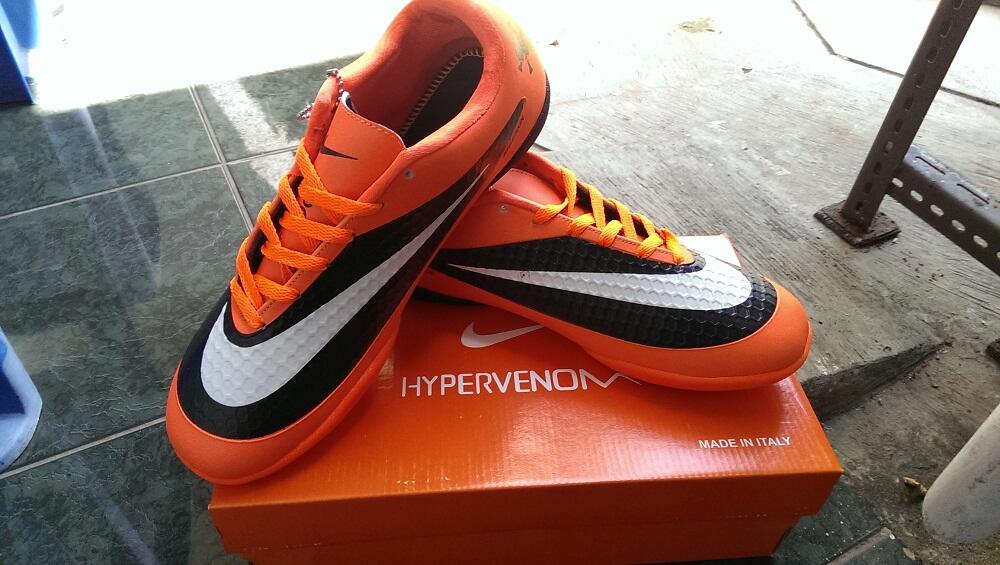 Sepatu Futsal NIKE Hypervenom Phantom IC KW Super