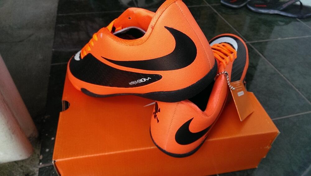 Sepatu Futsal NIKE Hypervenom Phantom IC KW Super