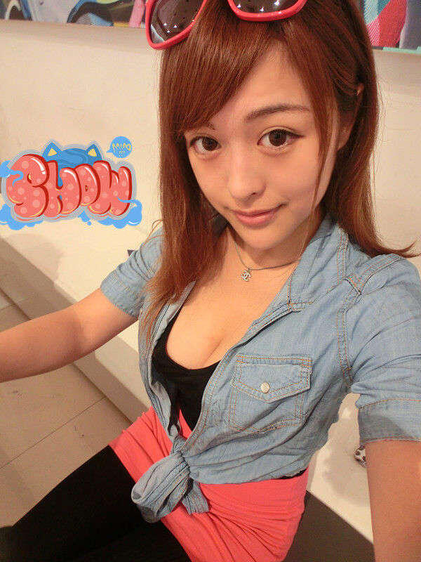 Lebih cantik dari Yoyo Xu Xiang Ting (Bening inside)