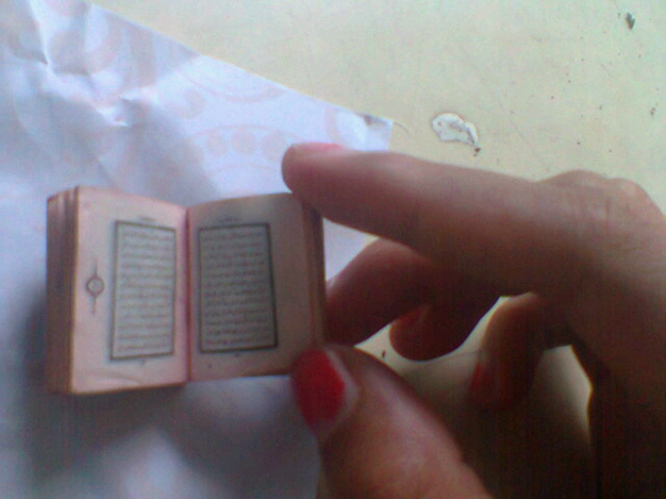Jual Al Quran terkecil...panjang 1,5 cm dan lebar 1 cm..