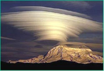 7 Bentuk Awan Paling Langka