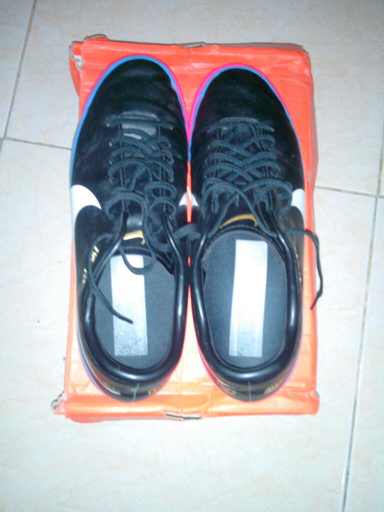 Nike Mercurial Rainbow CR7 size 42 , udh Rare nih , Murmer !!