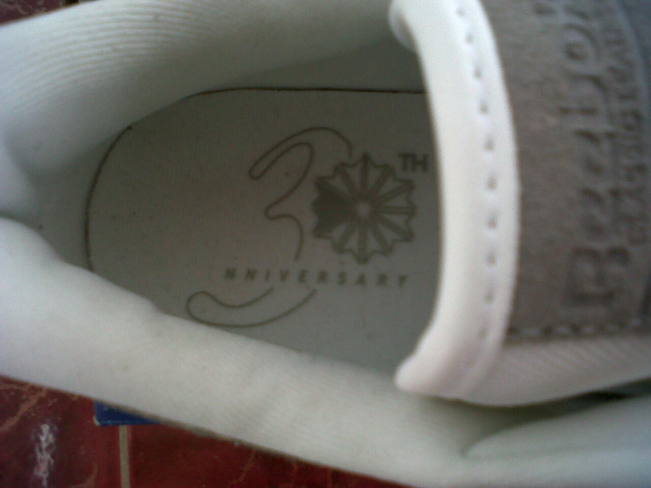 SEPATU REEBOK CLASSIC LEATHER 30TH ANNIVERSARY ORIGINAL. SIZE 42 (BOGOR)