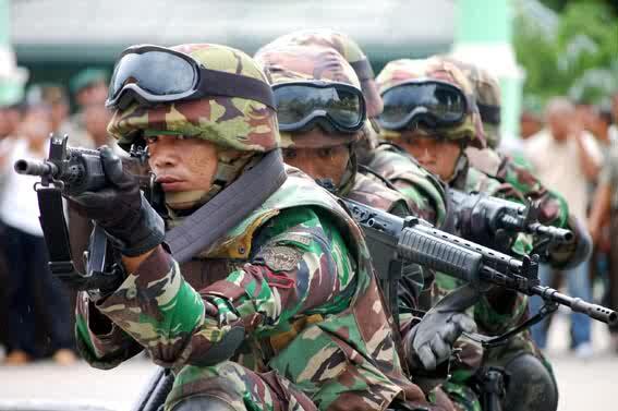 &#91;ASK&#93; TNI-AD Outfits mana yang bener?