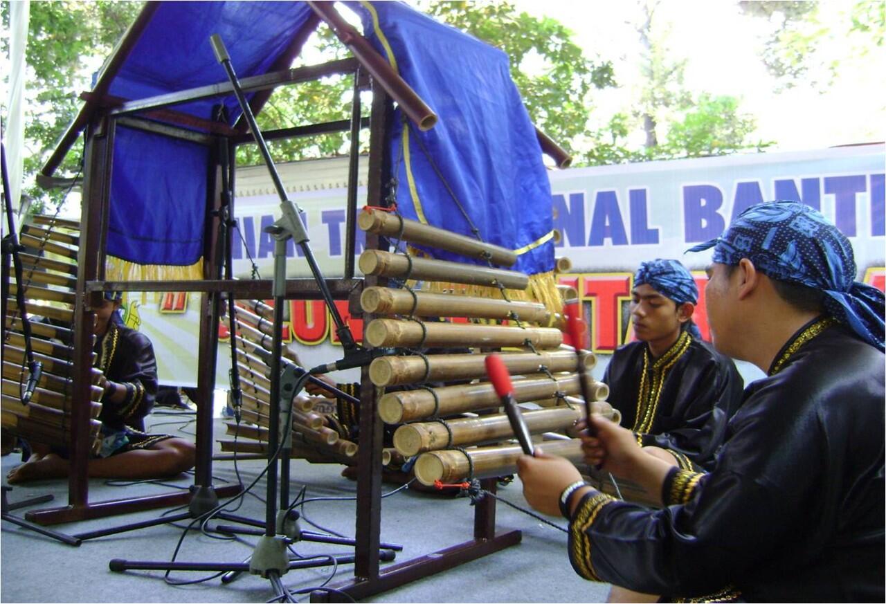 Kesenian tradisional Pandeglang - Banten yang mulai punah.