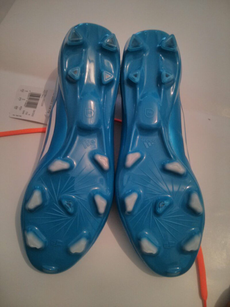 jual sepatu bola adidas F50 baruu