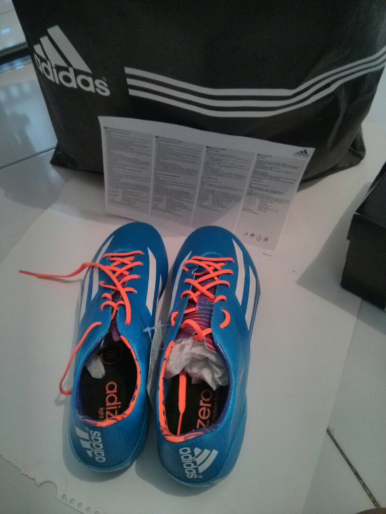 jual sepatu bola adidas F50 baruu